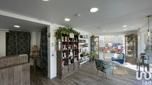 Commercial at AURAY (56400)