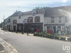 Local d’activité à CHÂTEAUFORT (78117)