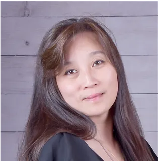 Caroline Setia Caroline Setia
