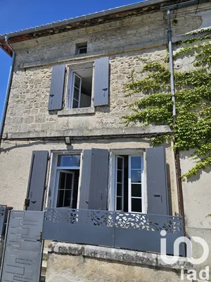 Maison à La Couronne (16400)