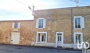 Townhouse at Fontenay-le-Comte (85200)