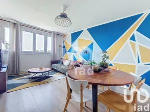 Apartment at Granville (50400)