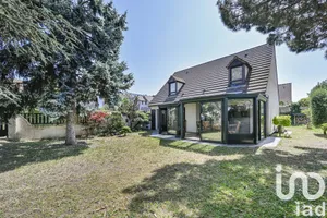 Maison traditionnelle à Sartrouville (78500)